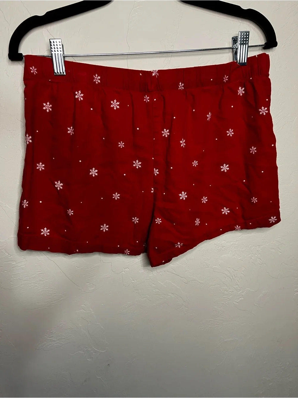 Victoria’s Secret Lipstick Red White Snowflake Short Sleeve Flannel Pajama Set